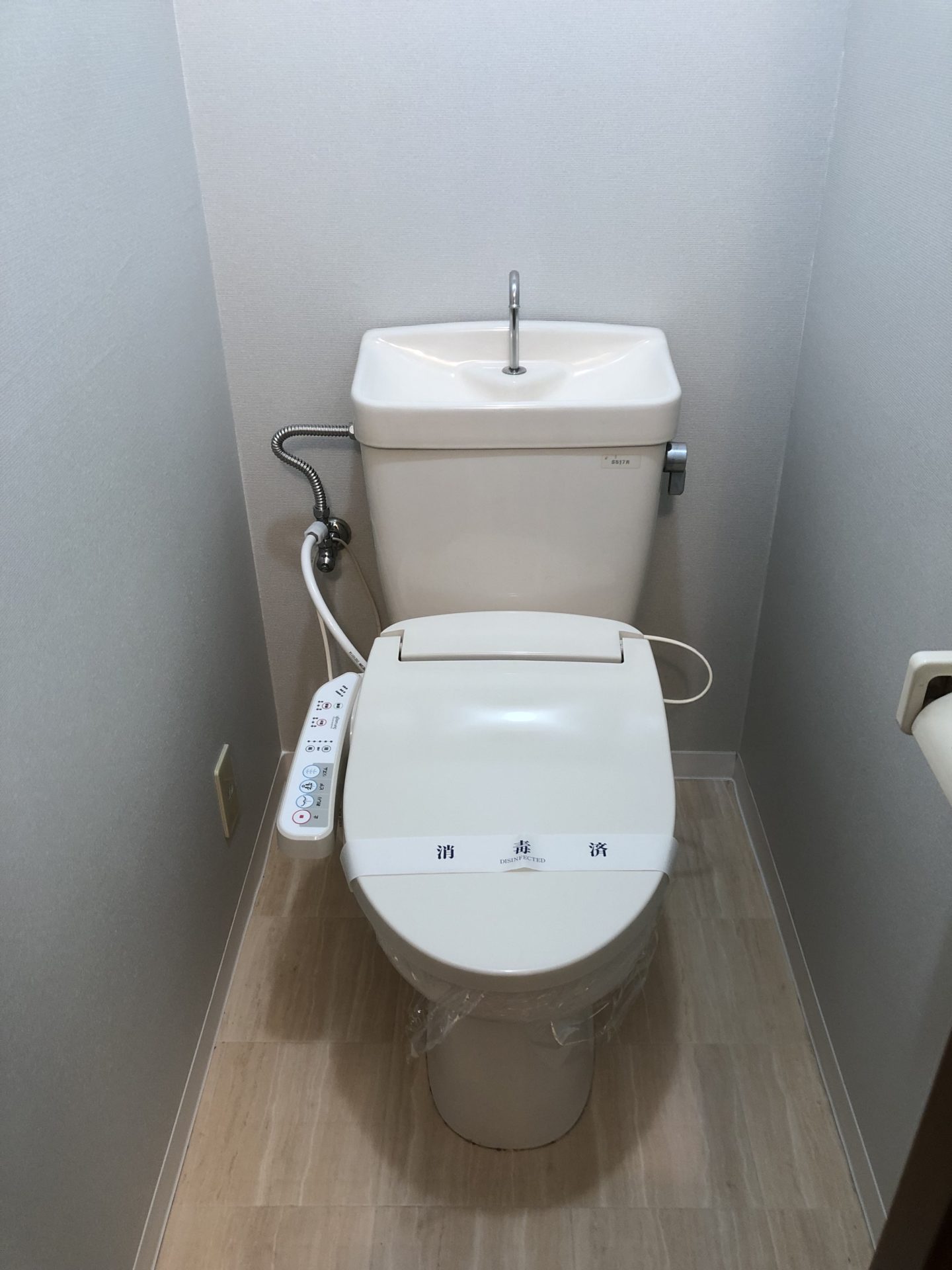 兵庫県西宮市　賃貸マンションリフォーム工事　施工後　トイレ