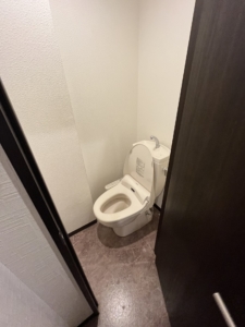 大阪市中央区　１Ｋタイプの分譲マンションリフォーム　施工前　トイレ