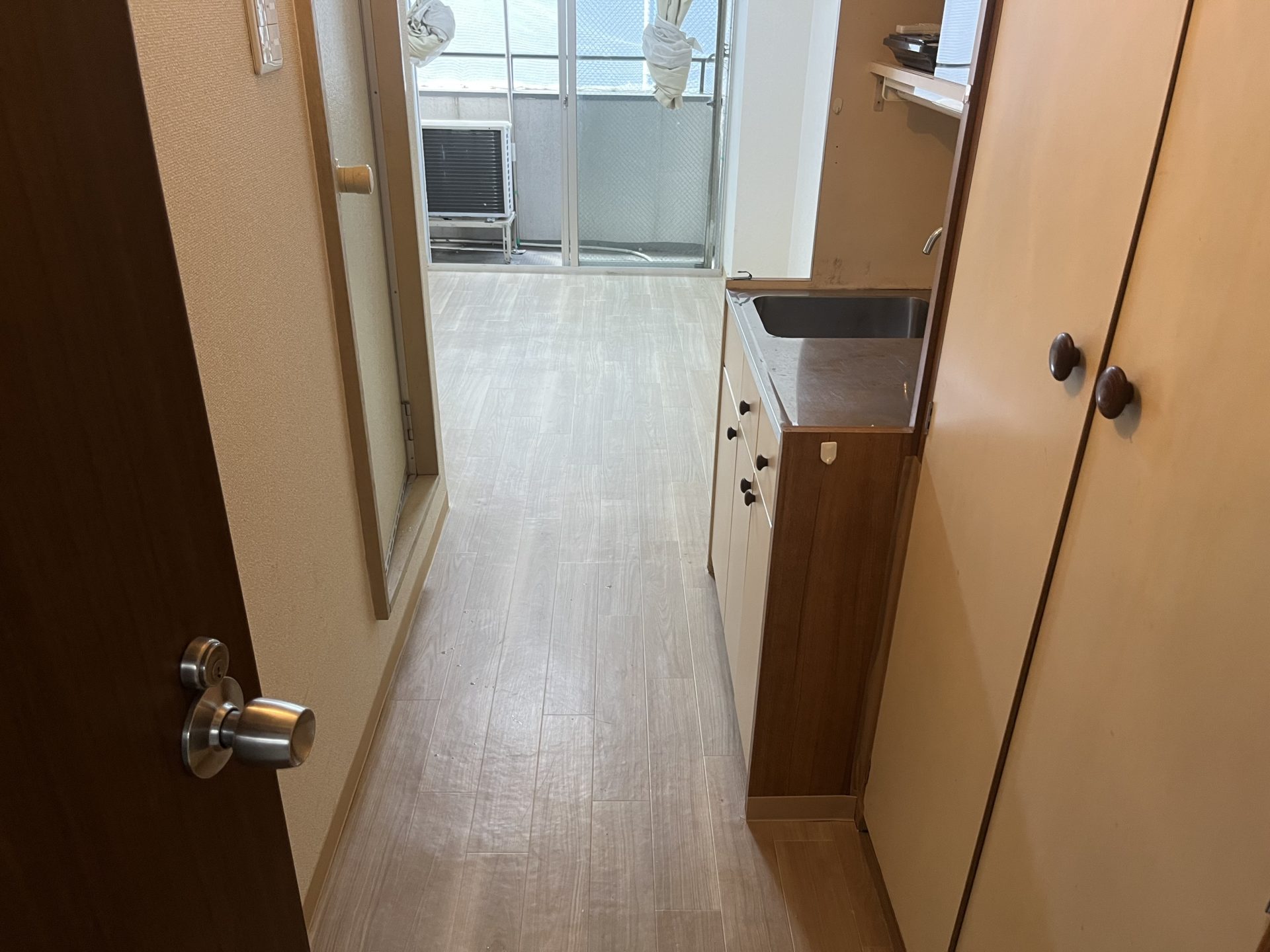 大阪市淀川区　分譲マンションのカーペットタイルをクッションフロアに変更　施工後　洋室