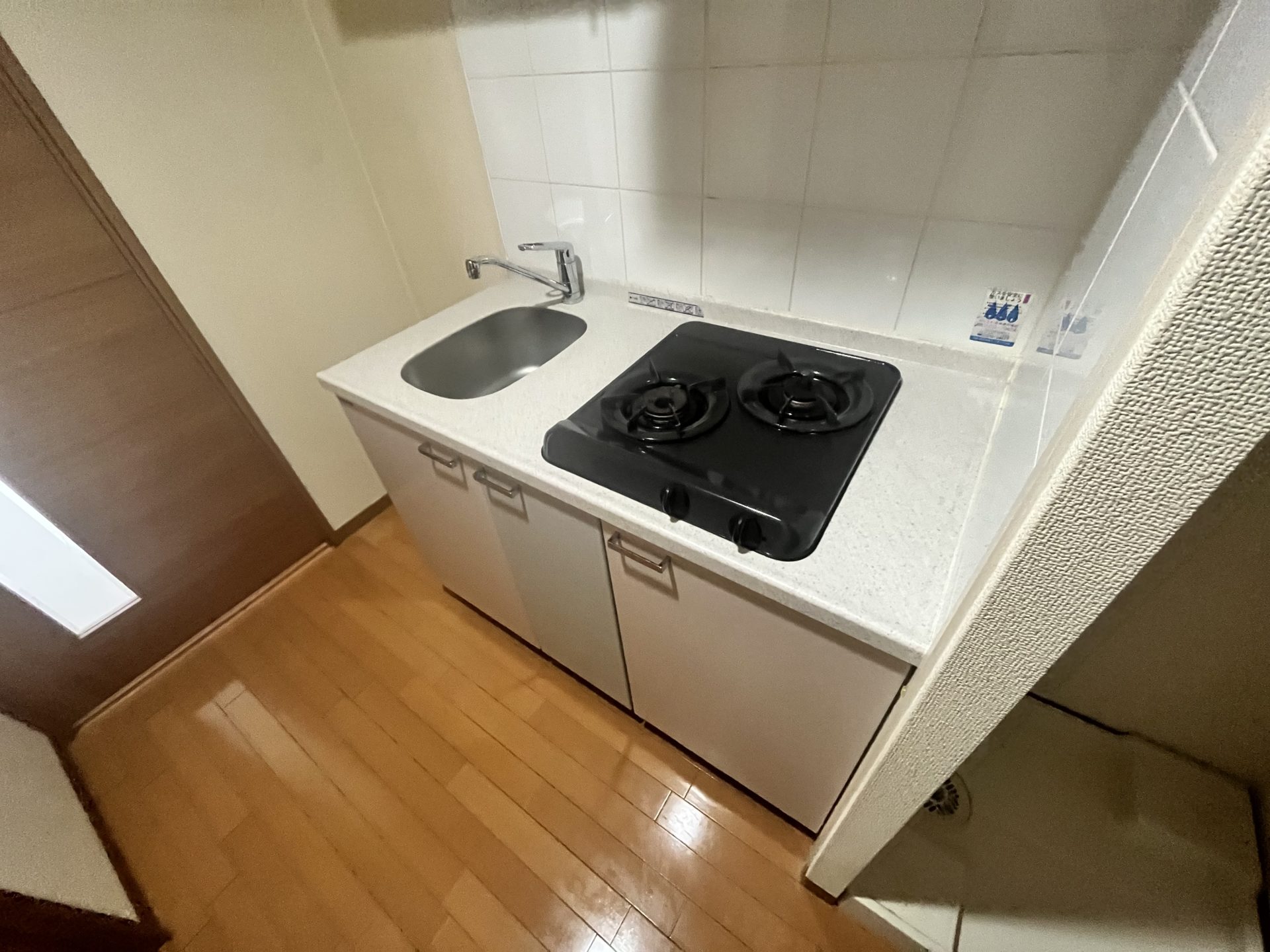 大阪市中央区　分譲マンションの床リフォーム　施工後　キッチン