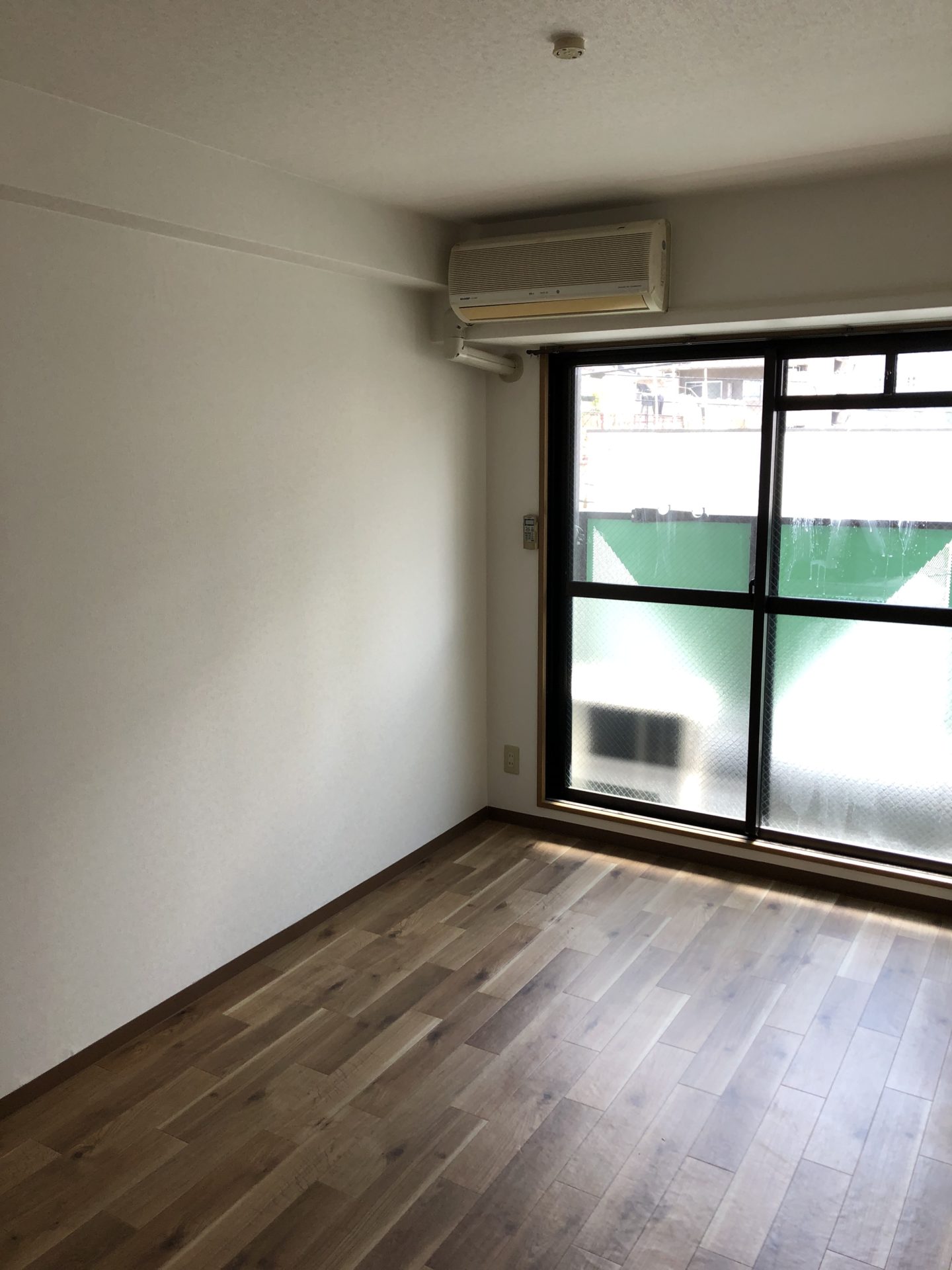 大阪市中央区　１Kタイプ賃貸マンション　原状回復リフォーム工事　施工後　洋室窓側