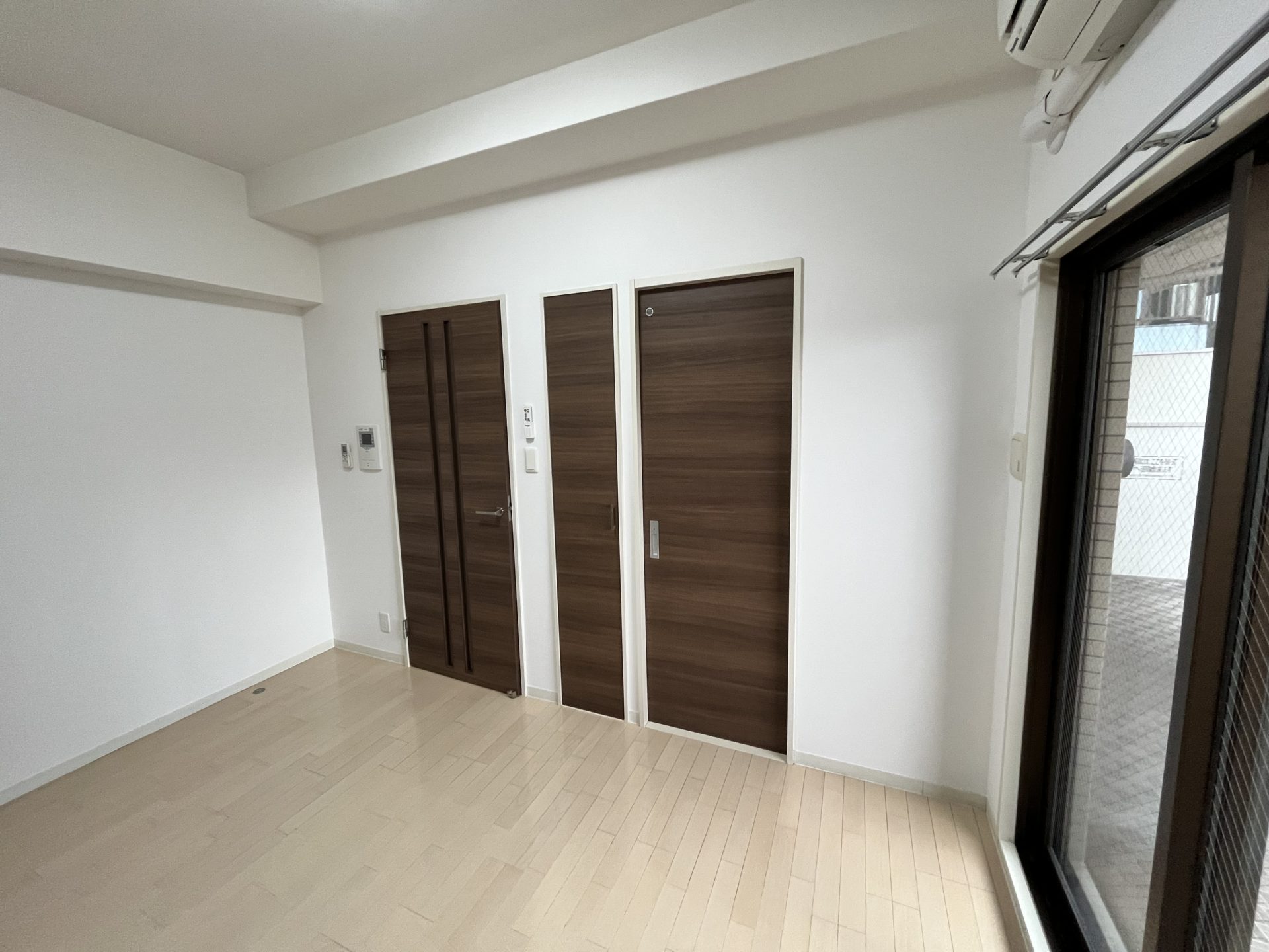 大阪市中央区　賃貸マンションの原状回復リフォーム工事　施工後　洋室