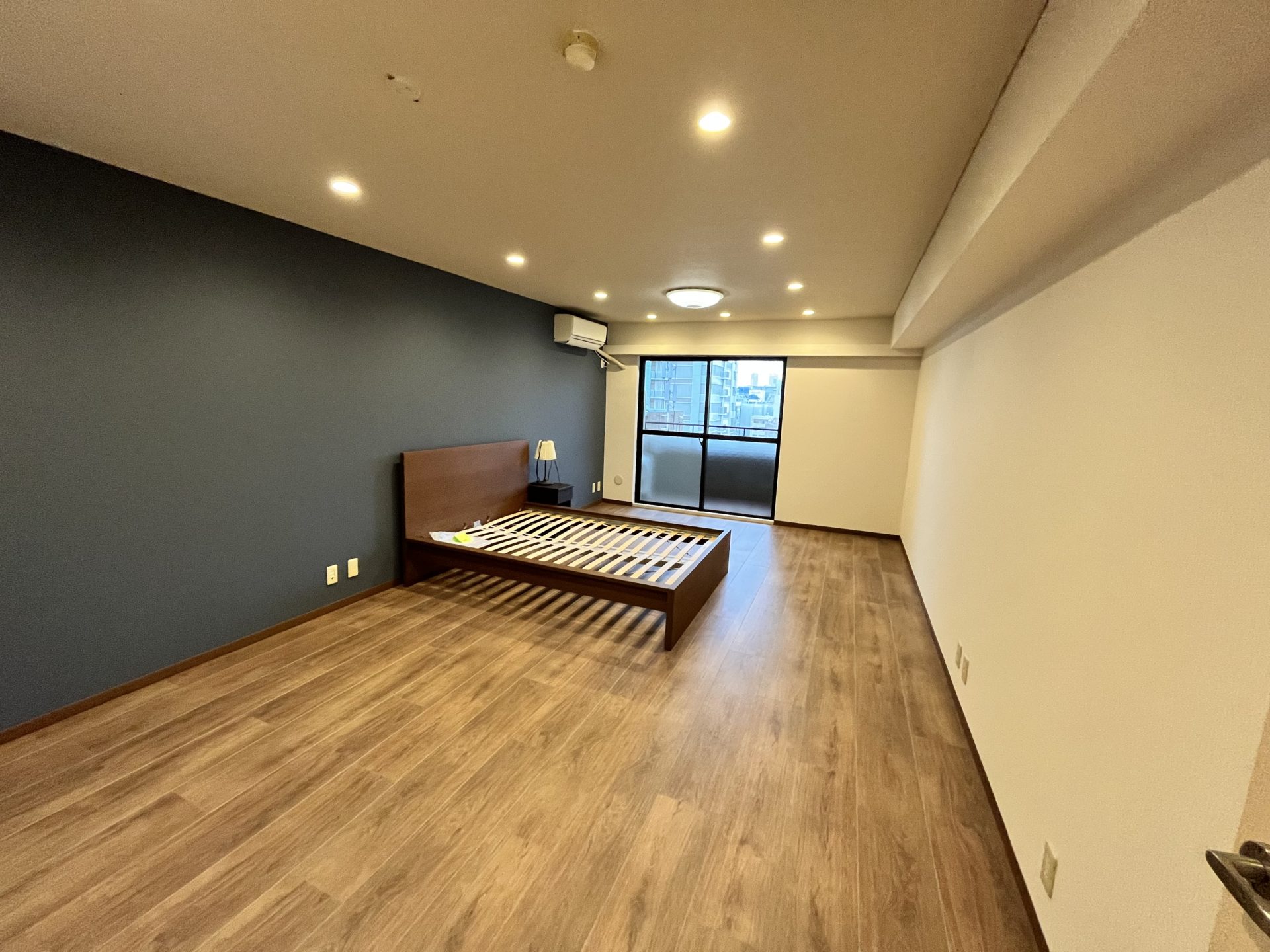 大阪市中央区　１Ｋタイプの分譲マンションリフォーム　施工後　洋室