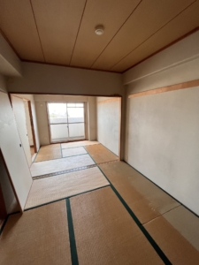 兵庫県西宮市　分譲マンションの床、壁リフォーム工事　施工前　和室B