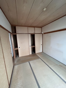 大阪府豊中市　賃貸マンションの原状回復リフォーム　施工前　和室