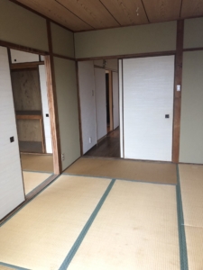 大阪市住之江区　賃貸マンション原状回復リフォーム工事　施工前　和室