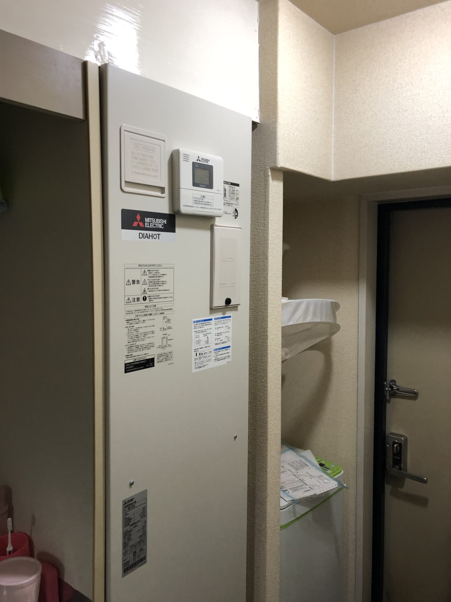 大阪市淀川区　電気温水器の取替工事　施工後２