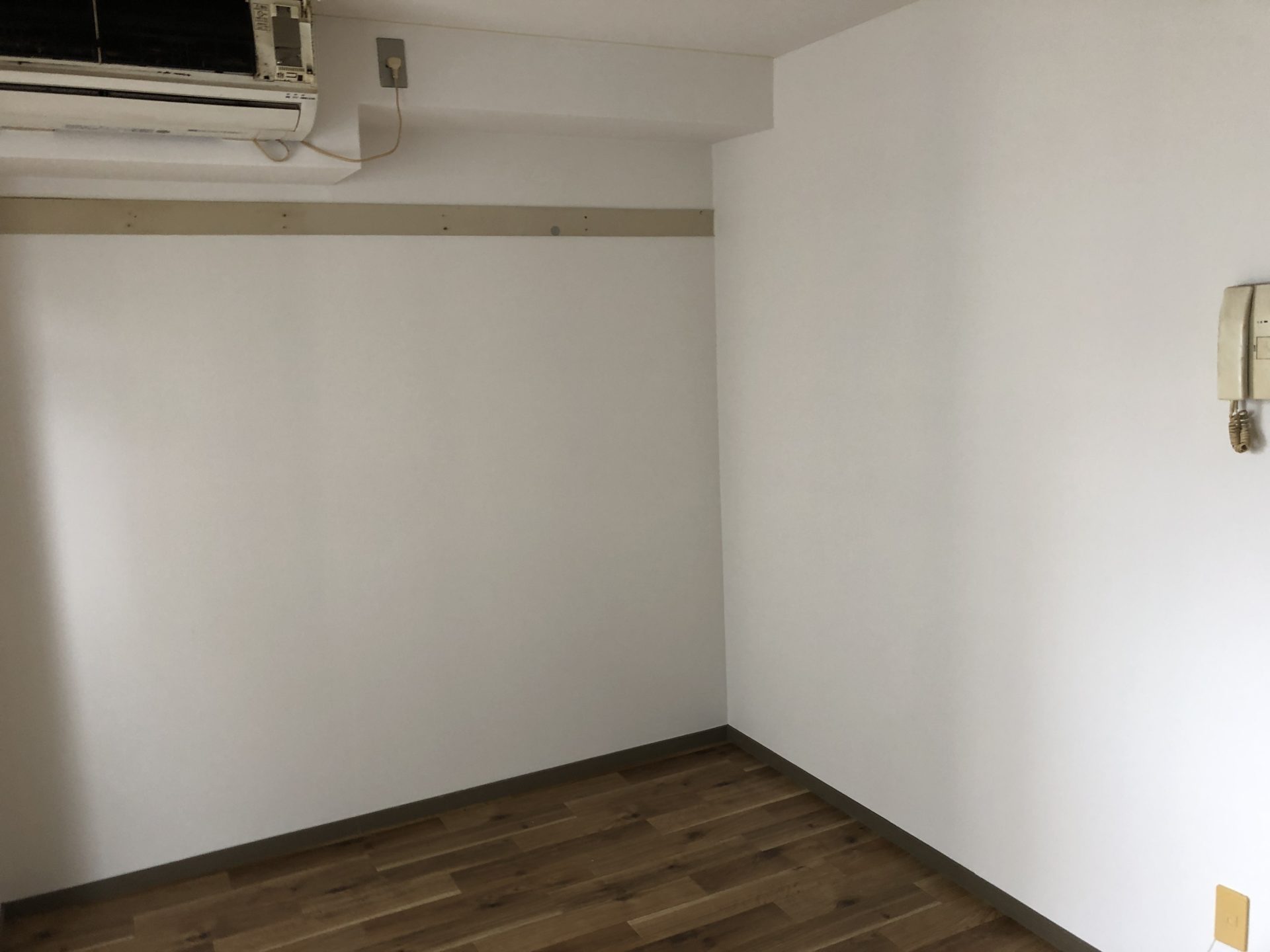 大阪市北区　賃貸マンションリフォーム　施工後　クロスクッションフロアの貼替　洋室