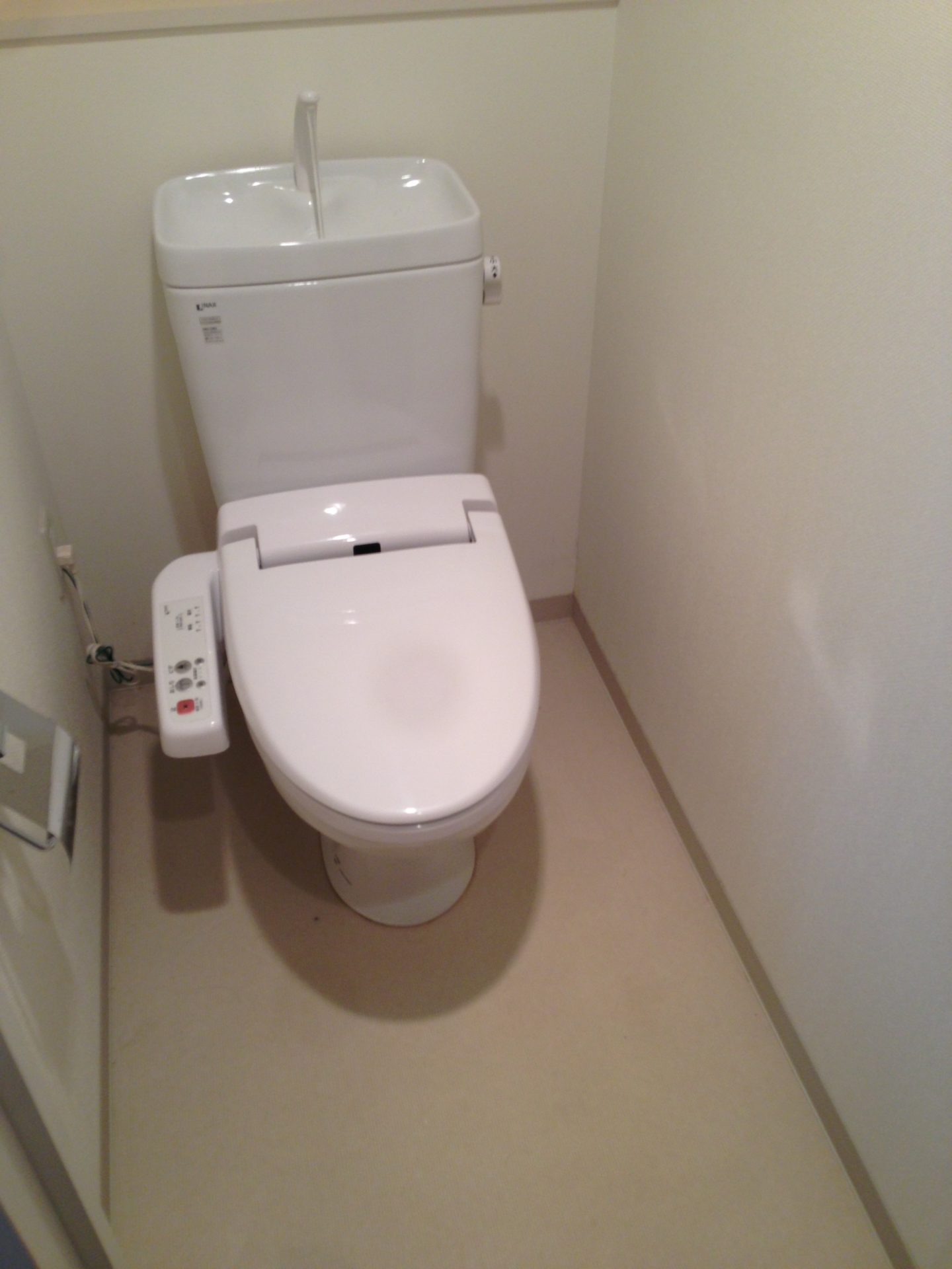 大阪市北区　賃貸マンションリフォーム　原状回復工事　施工後　トイレ
