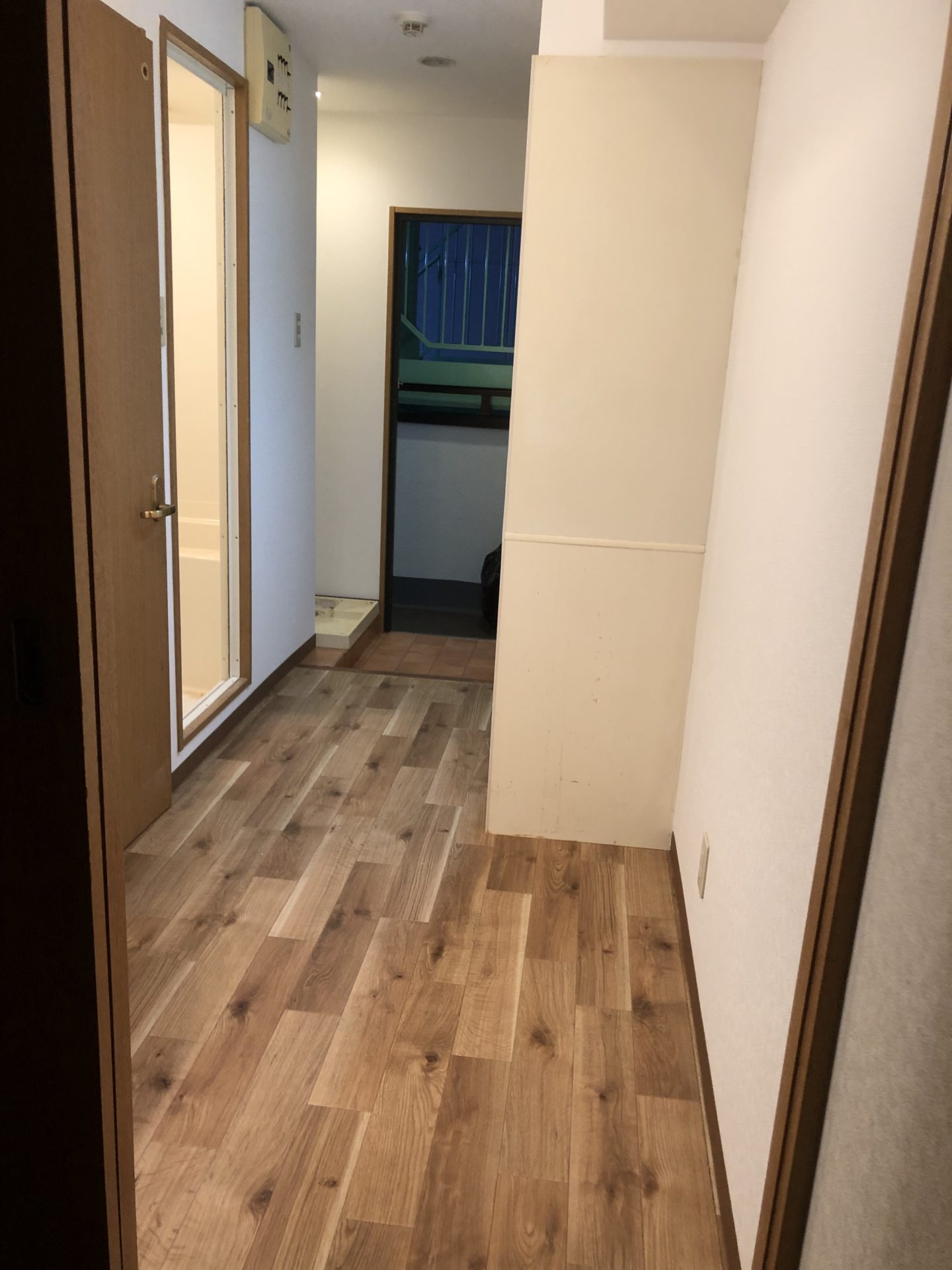 大阪市北区　賃貸マンションリフォーム　床鳴り補修工事とクッションフロアの貼替　施工後