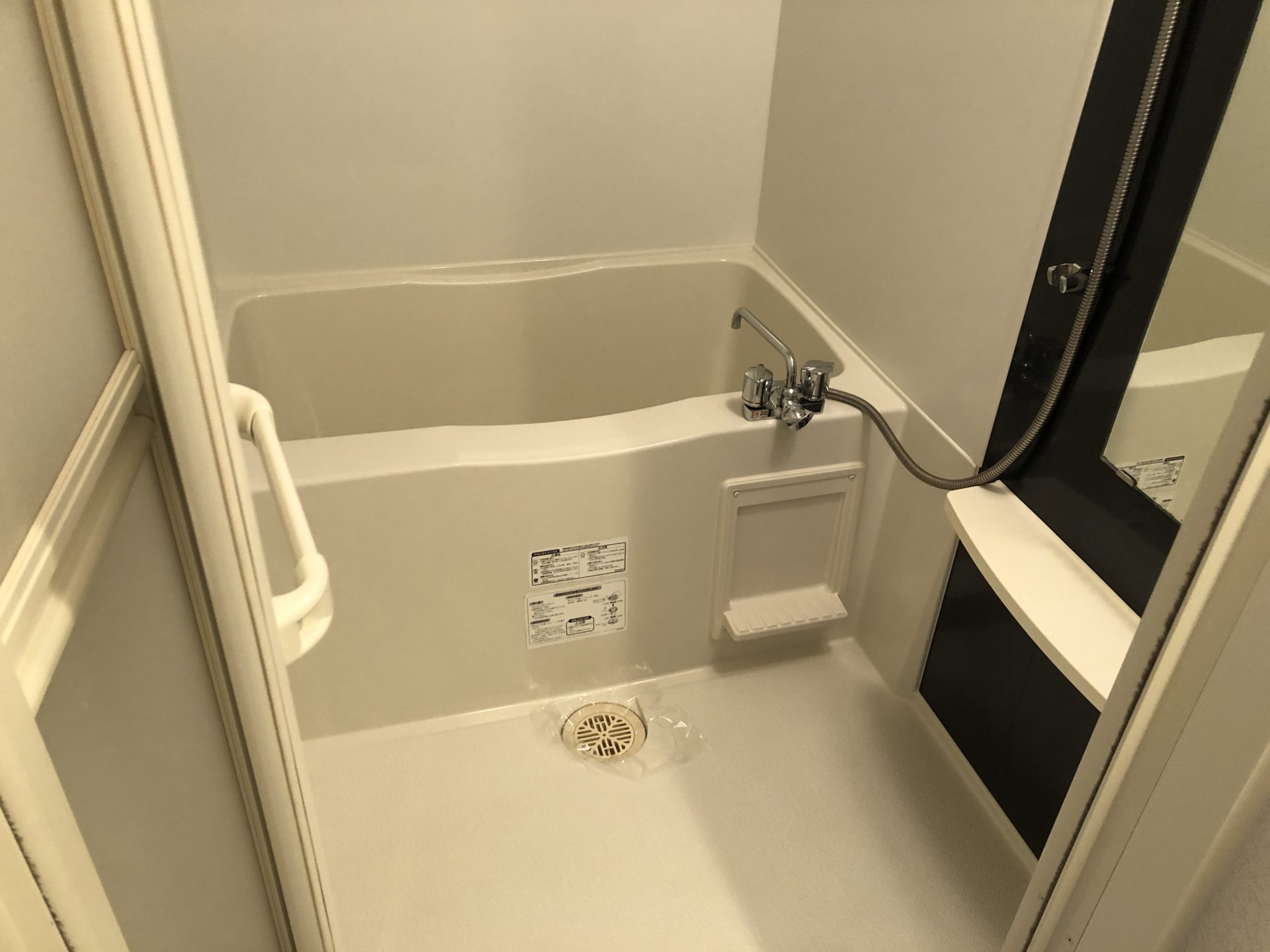 大阪市１Kタイプ賃貸マンション　原状回復リフォーム工事　施工後　浴室